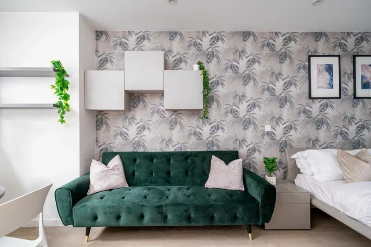 Flat Lymington Road in Greater London