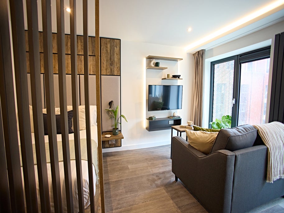 Flat St Alban's Place in Leeds