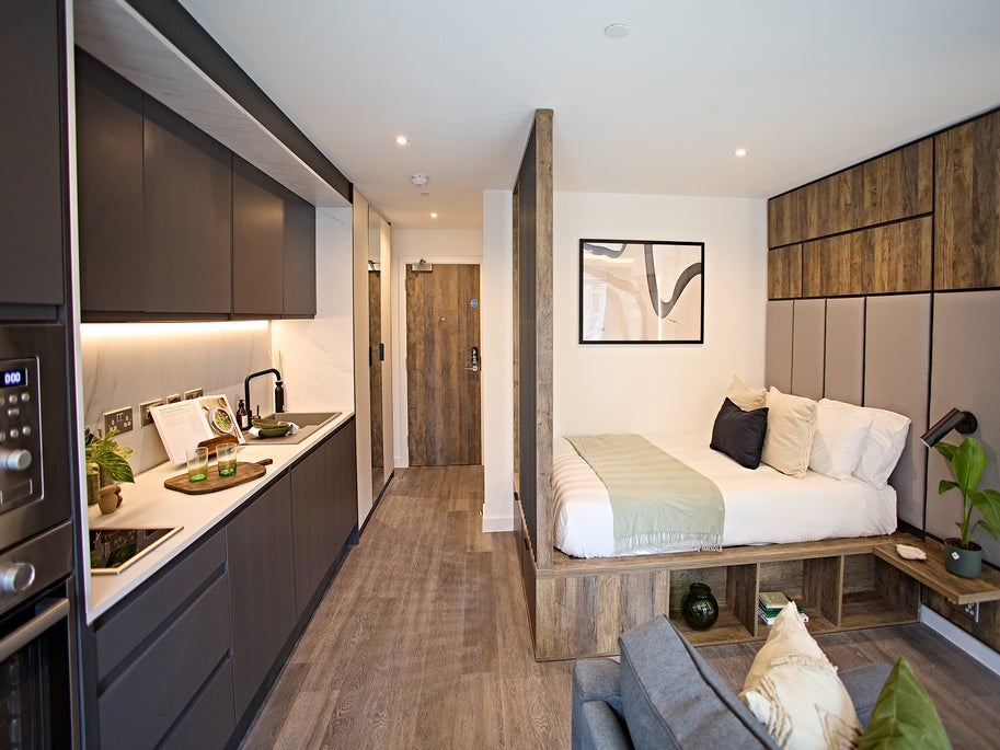 Flat St Alban's Place in Leeds
