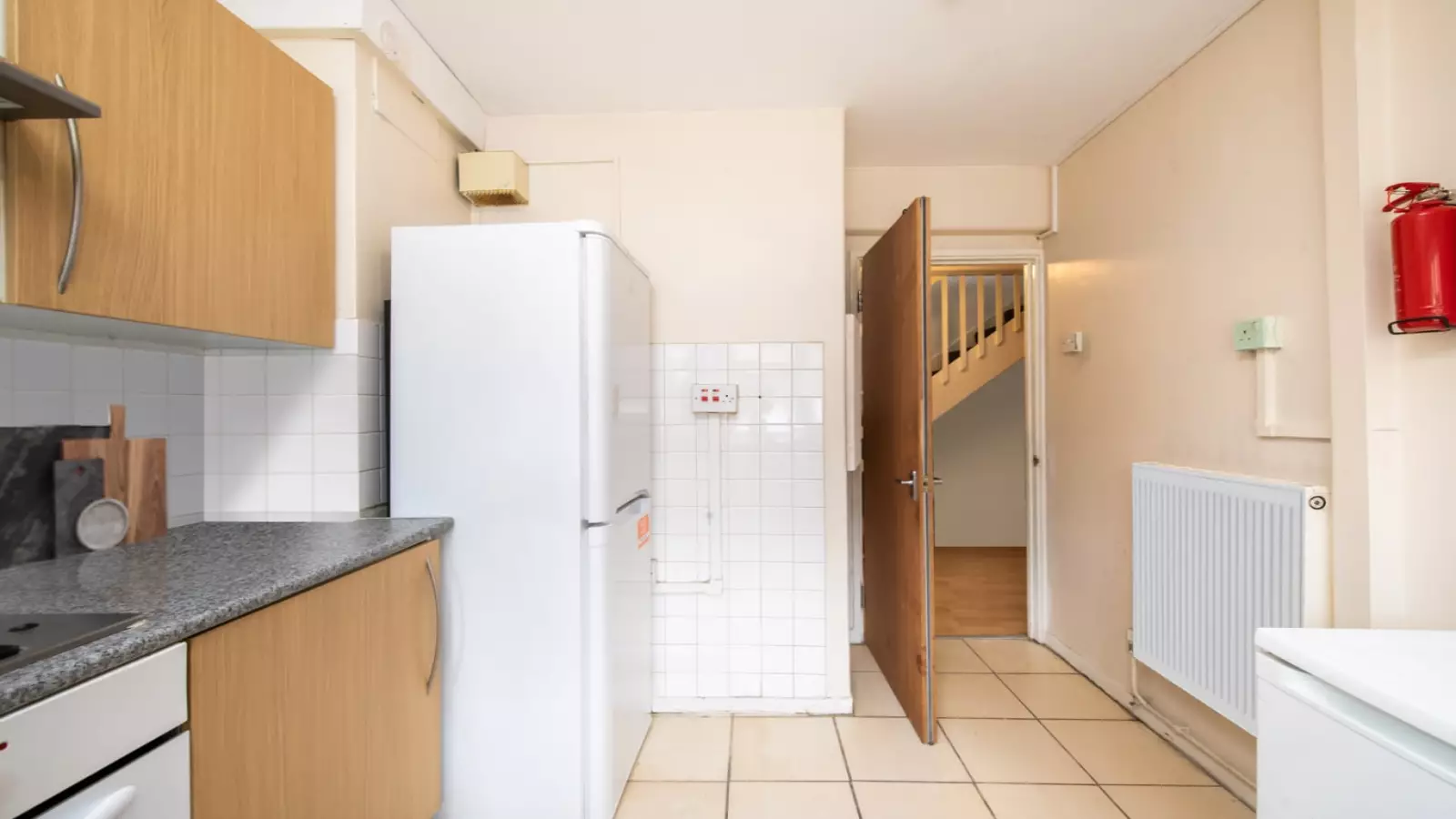 Flat Stewarts Road in Greater London