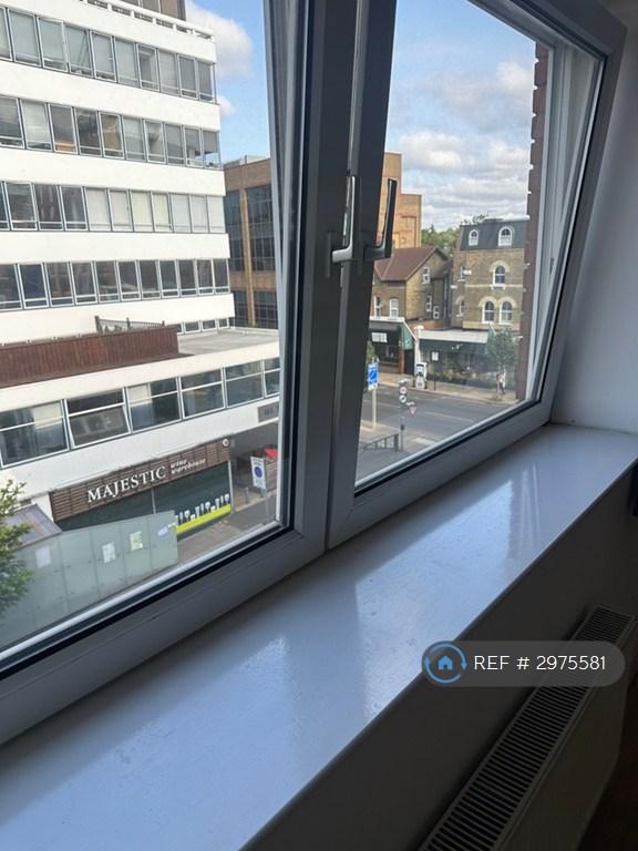 Flat The Broadway in Greater London