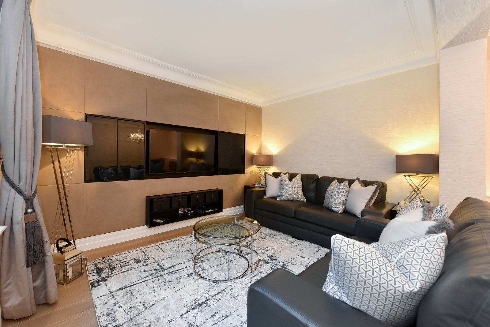 Flat Park Lane in City of Westminster