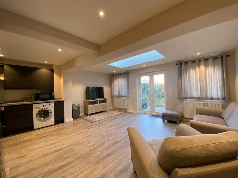 Room Winterfold in Crawley