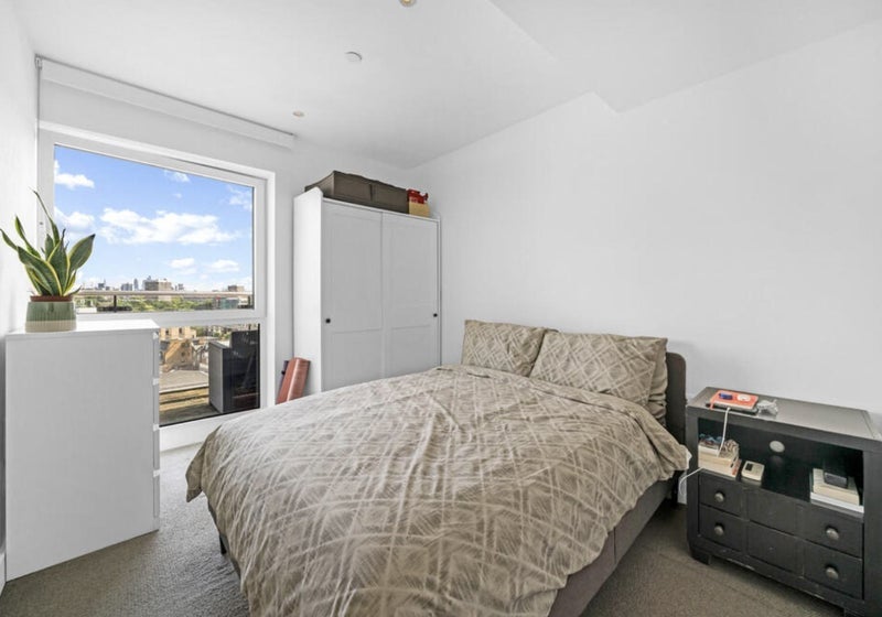 Room Juniper Drive in Greater London