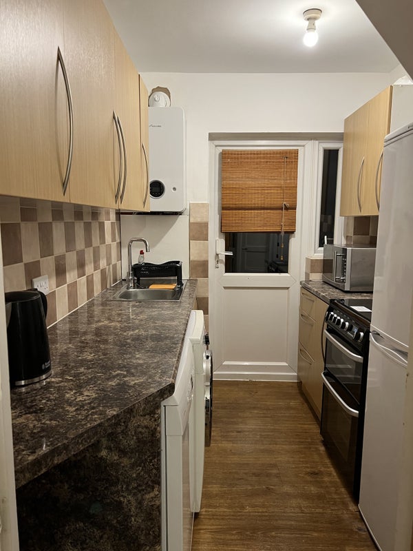 Room Oldstead Road in Greater London
