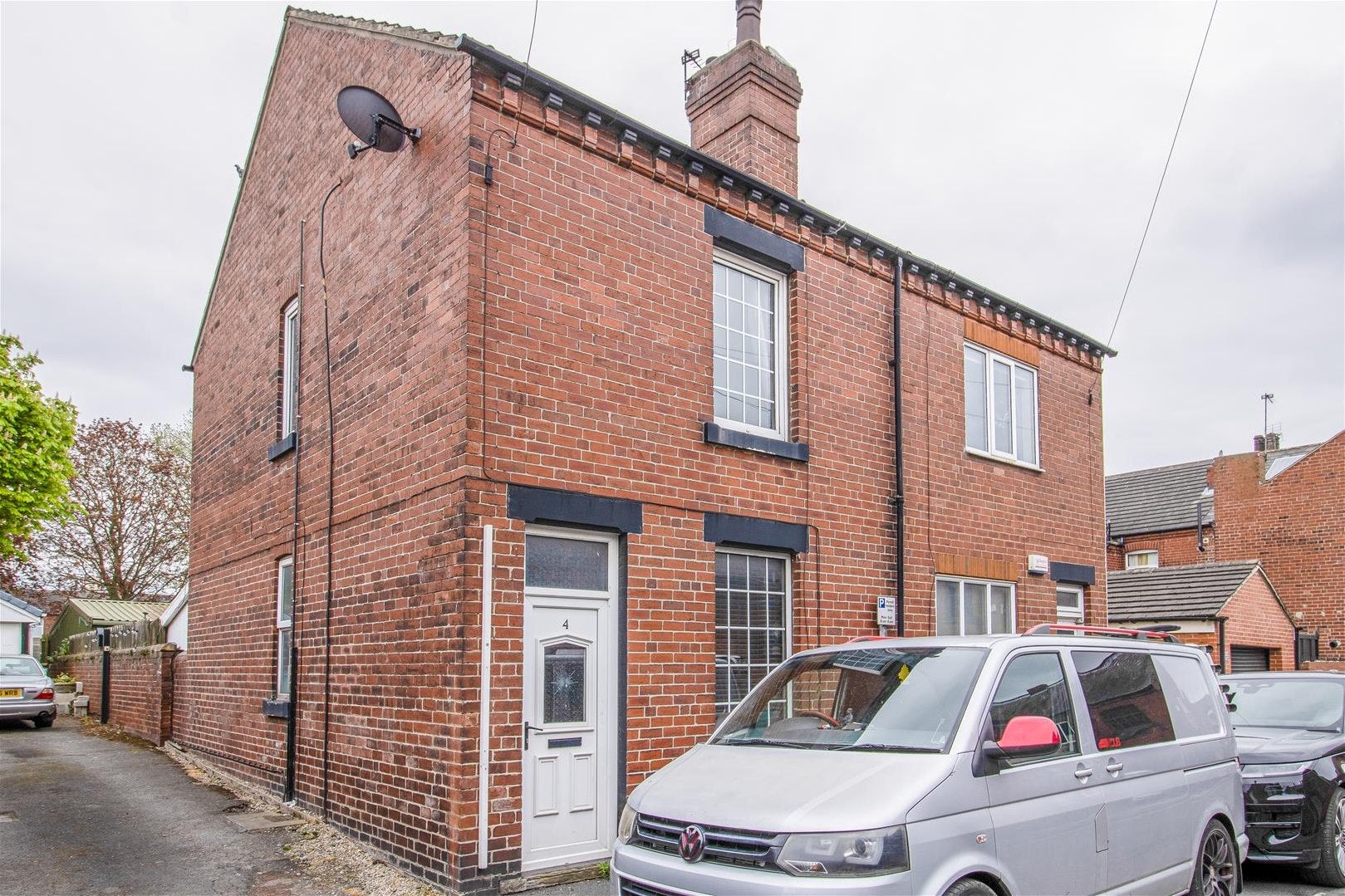 House Garden Street in Wakefield