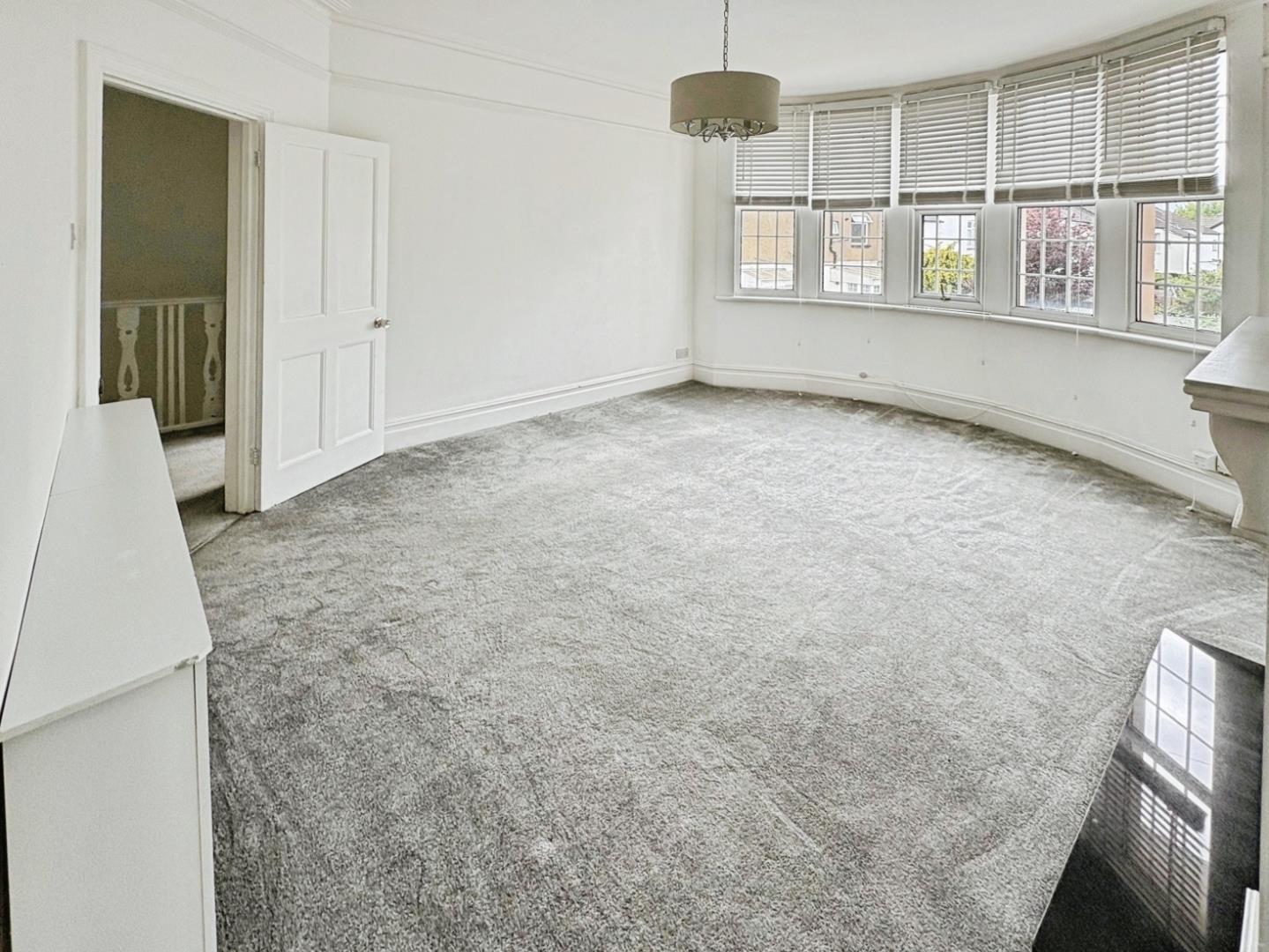 Flat Southbourne Grove in Southend-on-Sea
