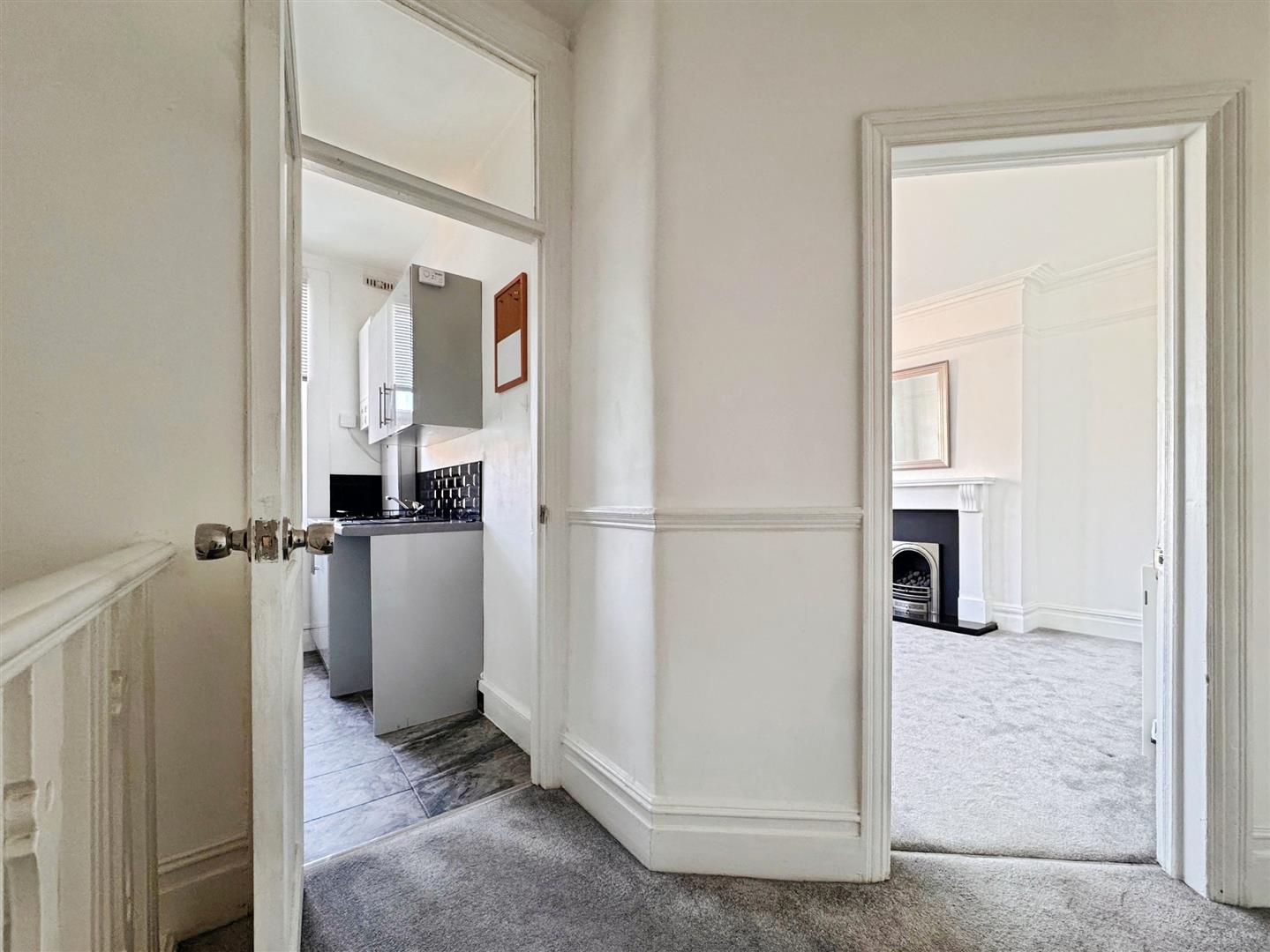 Flat Southbourne Grove in Southend-on-Sea