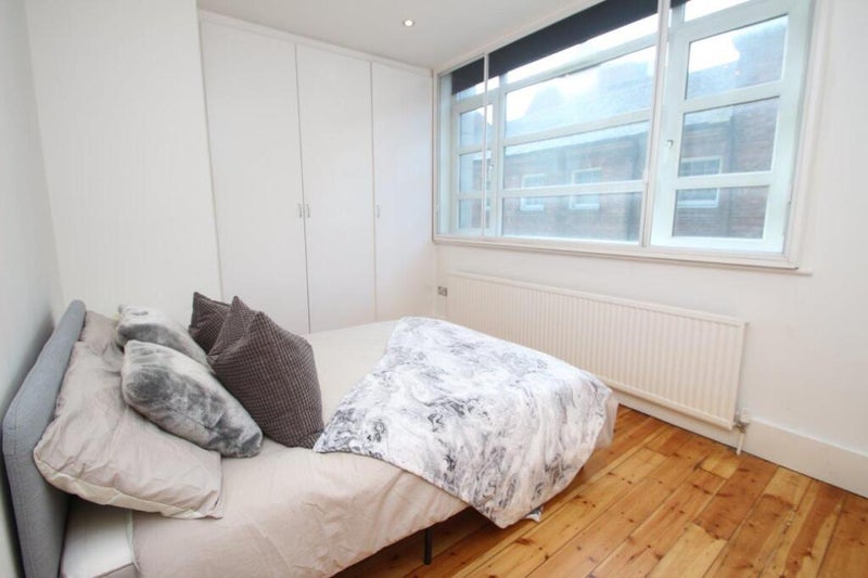 Room Groat Market in Newcastle upon Tyne