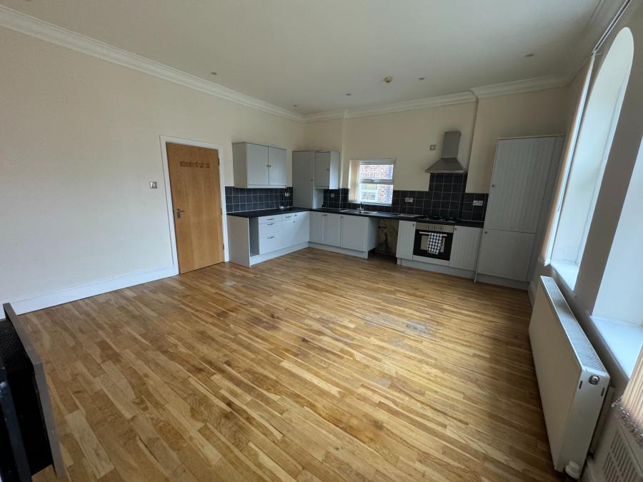 Flat Barnard Road in Oxton Village