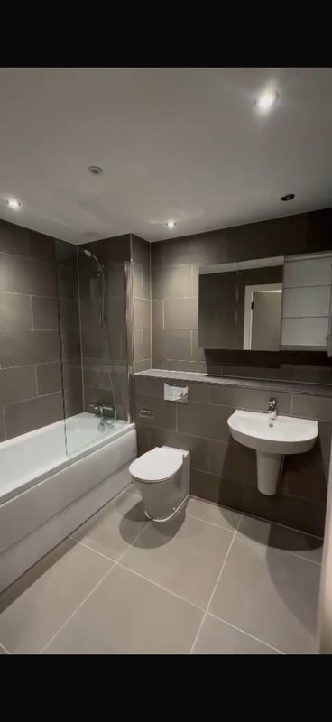 Room Masshouse Lane in Birmingham