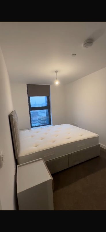 Room Masshouse Lane in Birmingham
