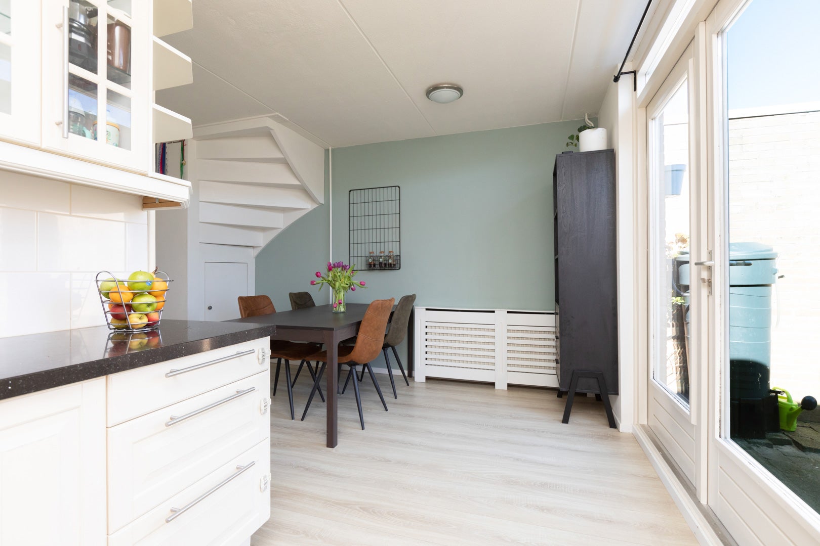 Tussenwoning te koop: Akkerwinde 37, Sneek