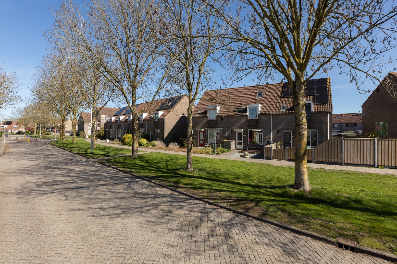 Tussenwoning te koop: Akkerwinde 37, Sneek