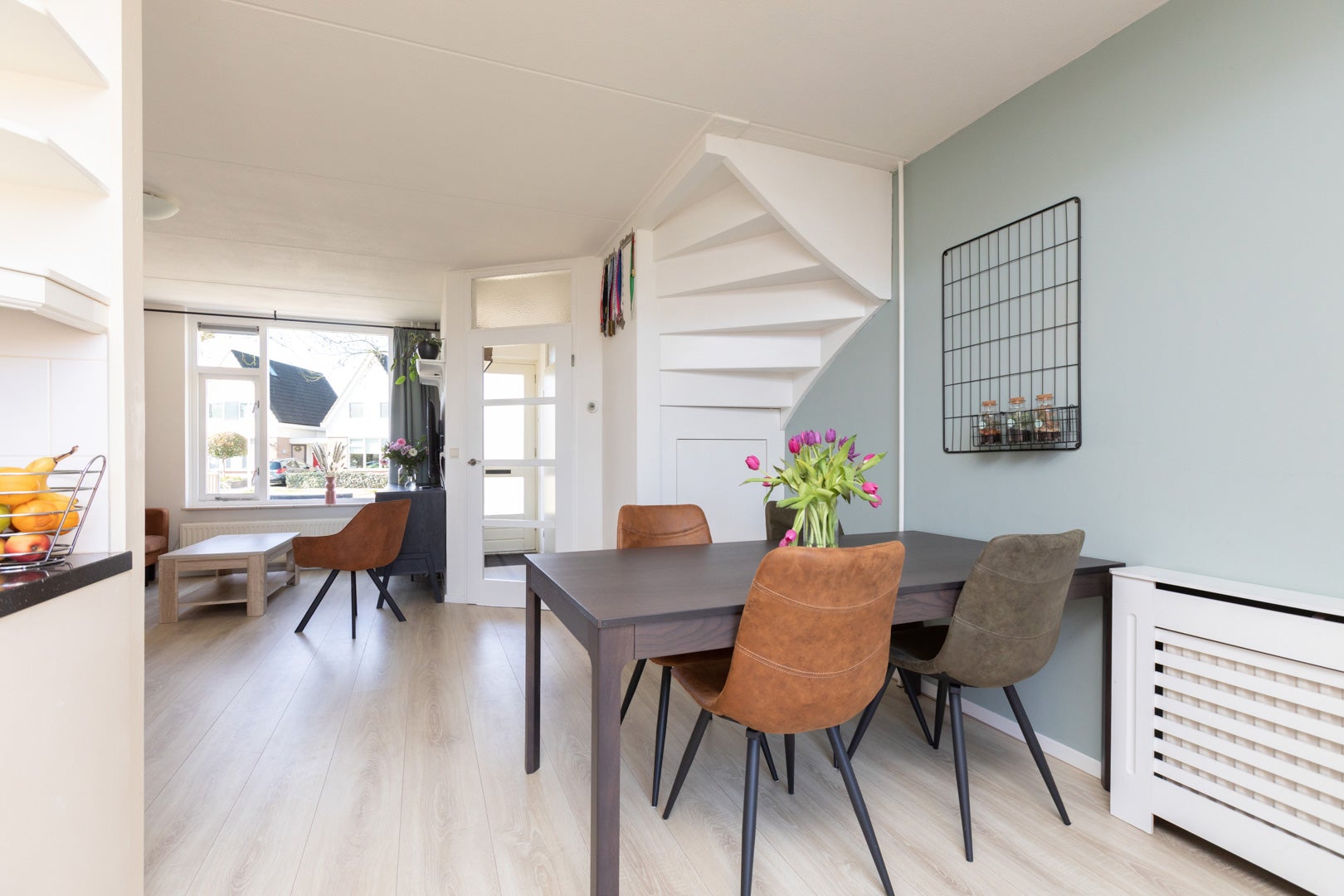 Tussenwoning te koop: Akkerwinde 37, Sneek
