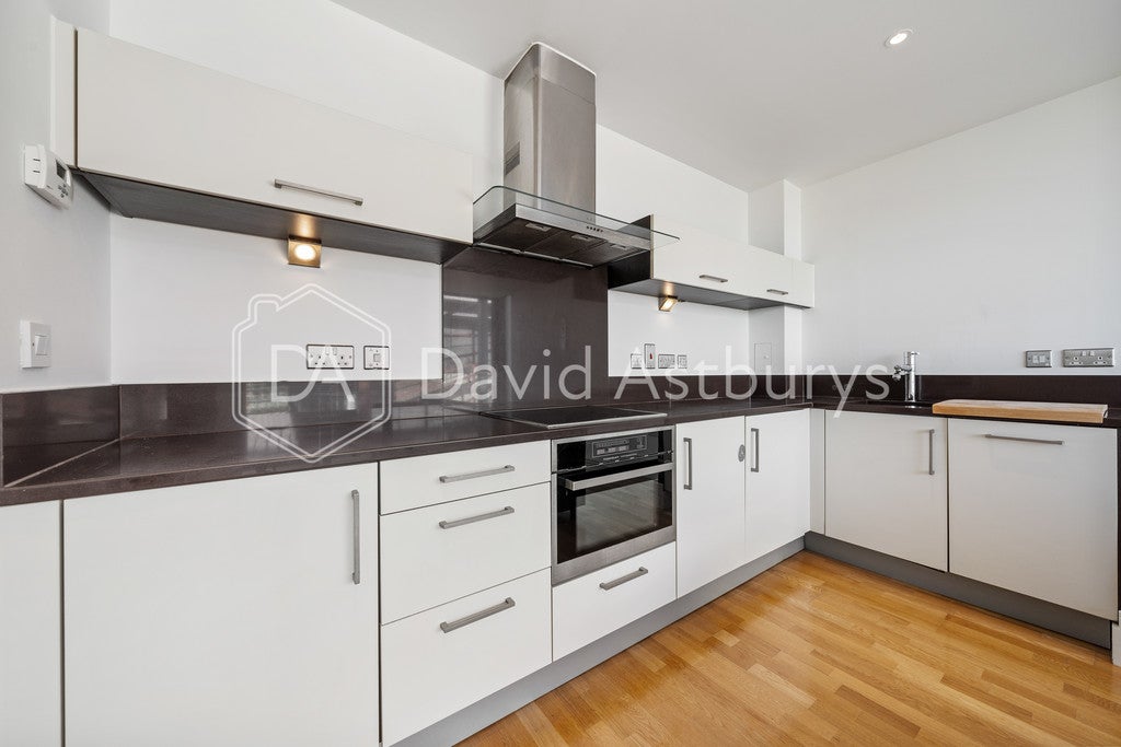 Flat Highbury Square in London
