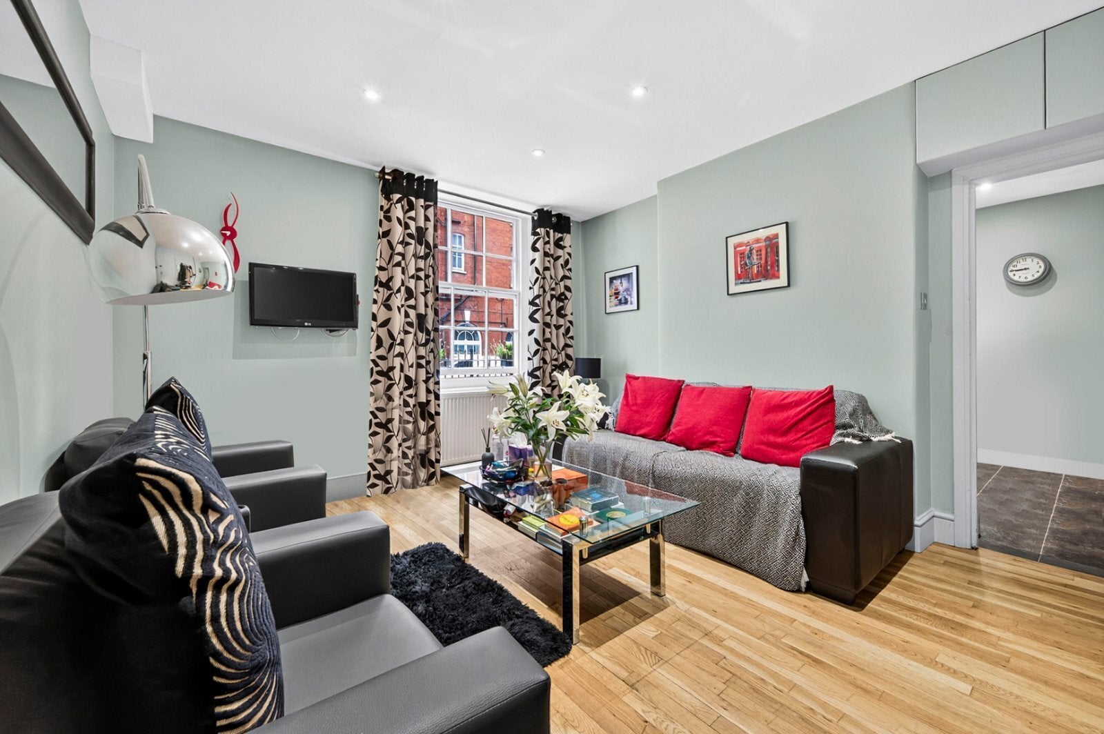 Flat Tavistock Street in City of Westminster
