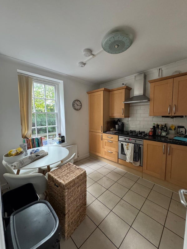 Room Biddestone Road in Greater London