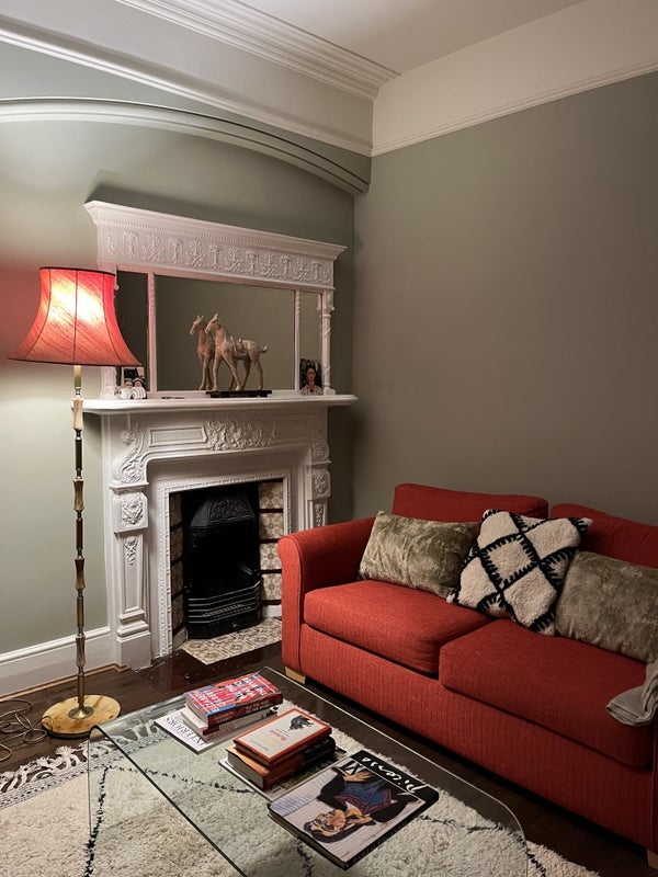 Flat Haslemere Road in Greater London