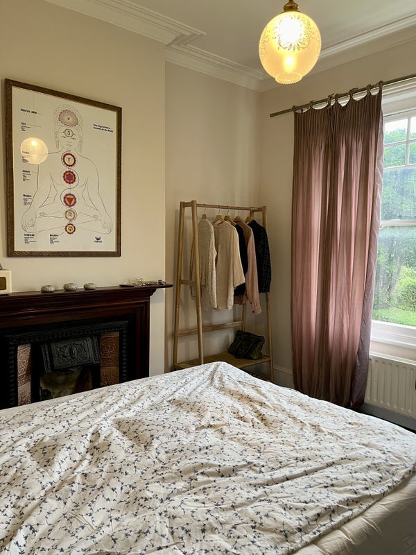 Flat Haslemere Road in Greater London