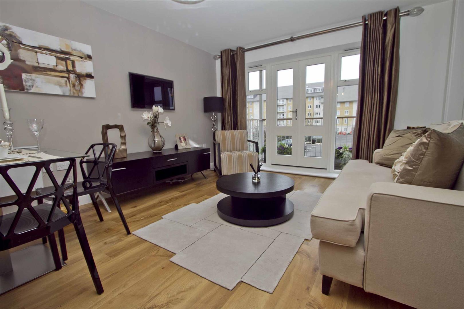 Flat Park Lodge Avenue in Greater London