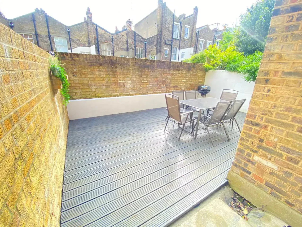 Flat Royal College Street in Greater London