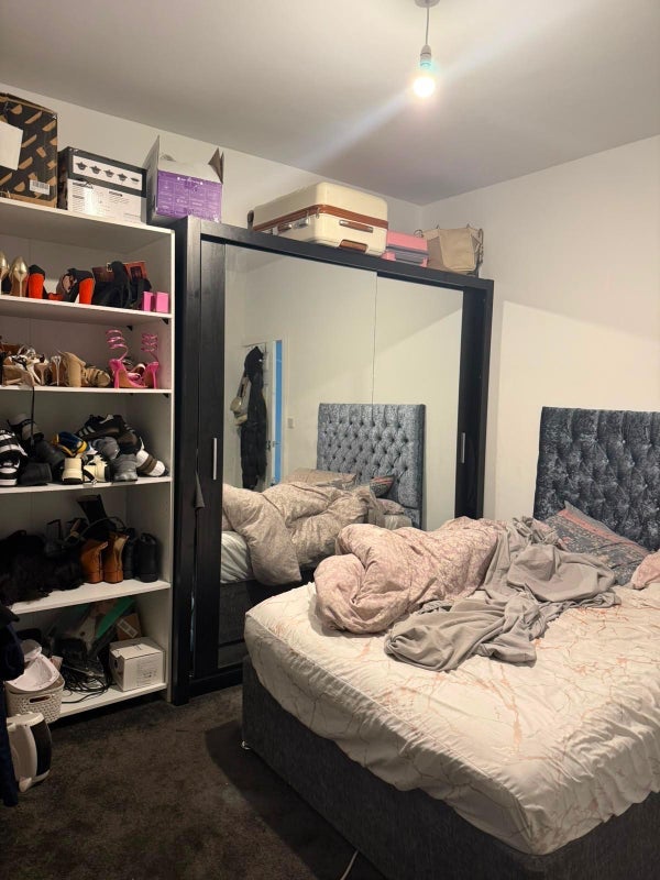 Room Harefield Road in Coventry