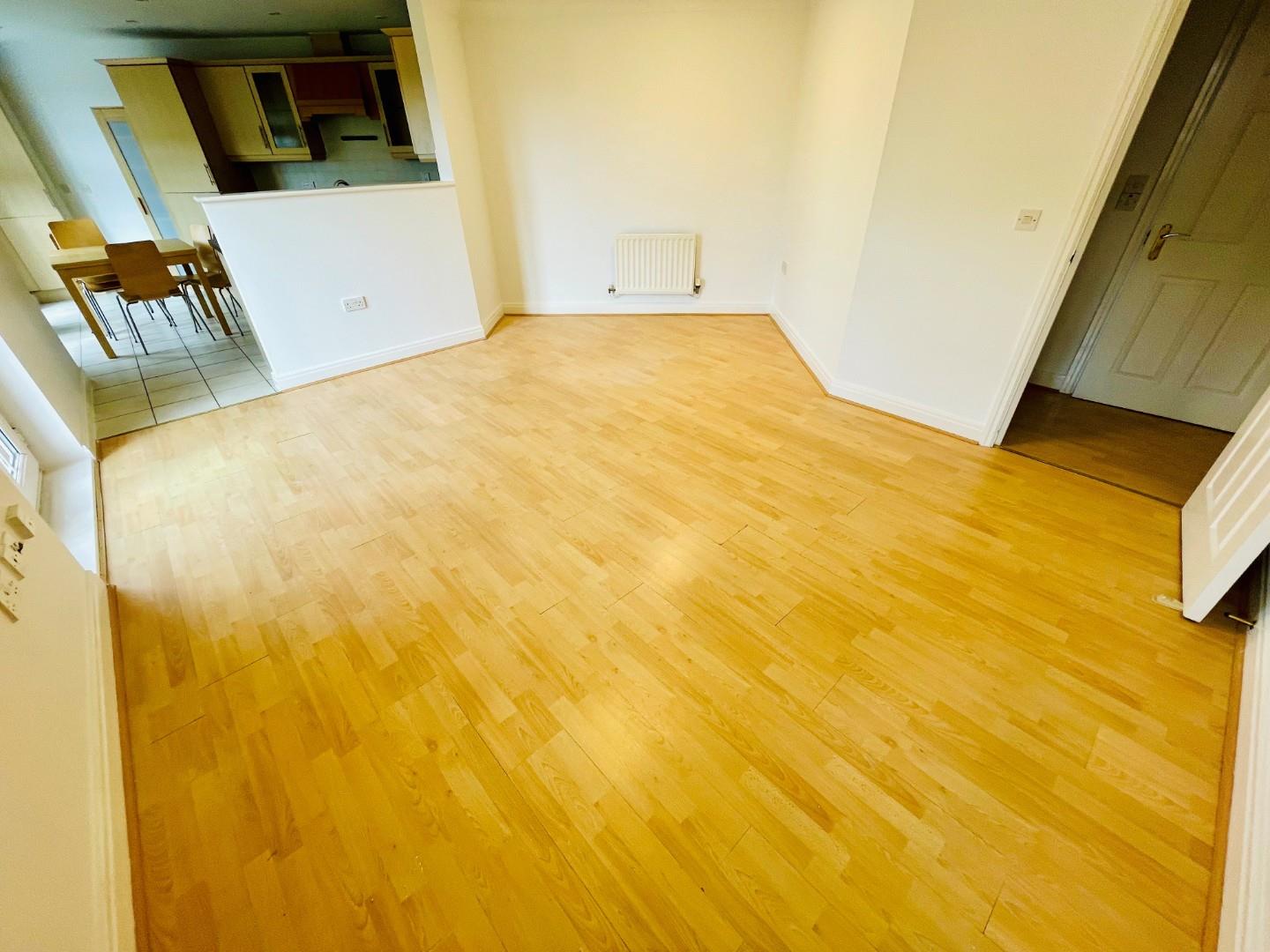 Flat Shillingford Close in Greater London