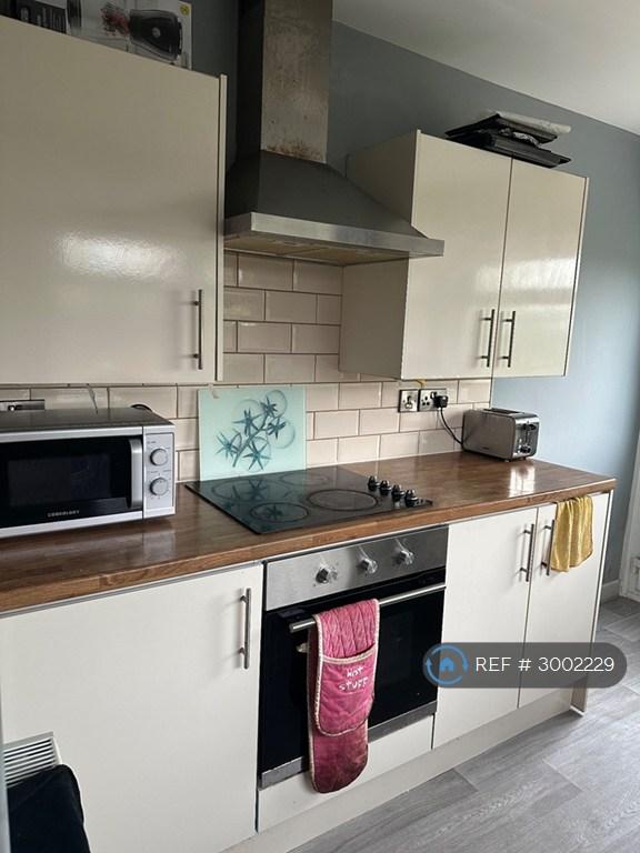 Room Tawe View Crescent in Swansea