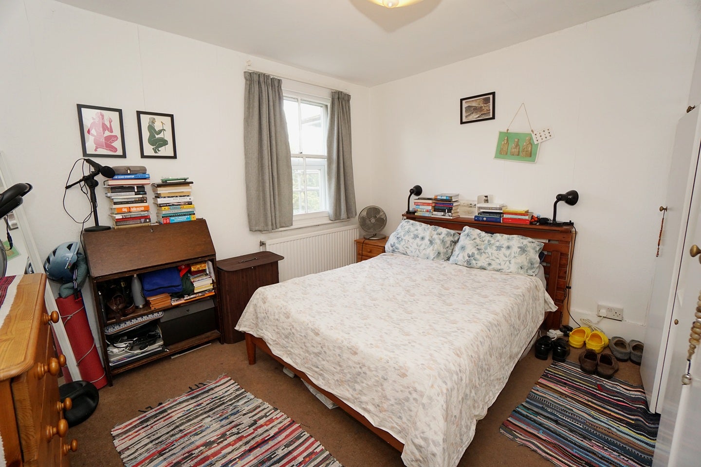 Flat Wray Crescent in Greater London