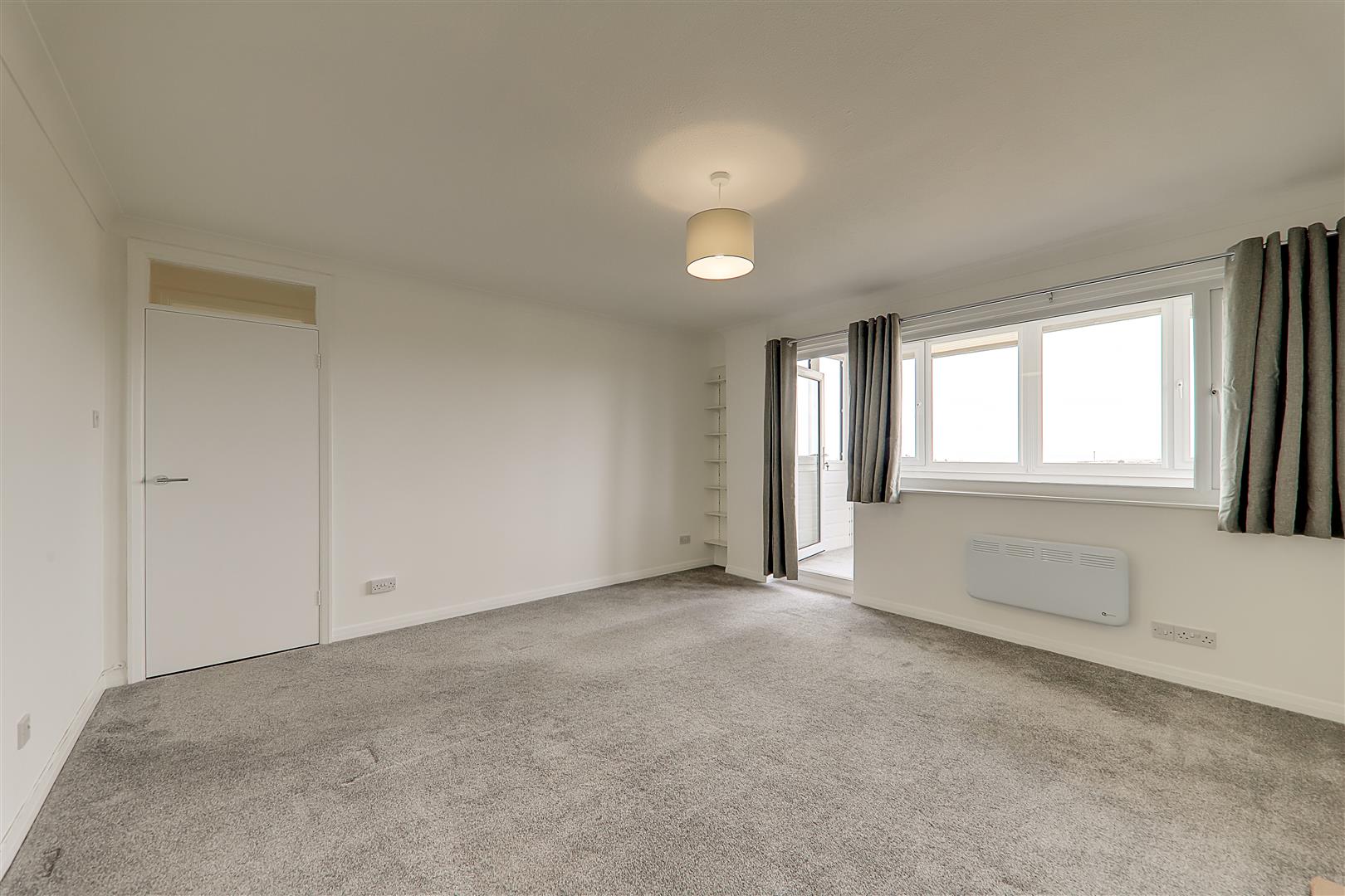 Flat Boundary Road in Worthing