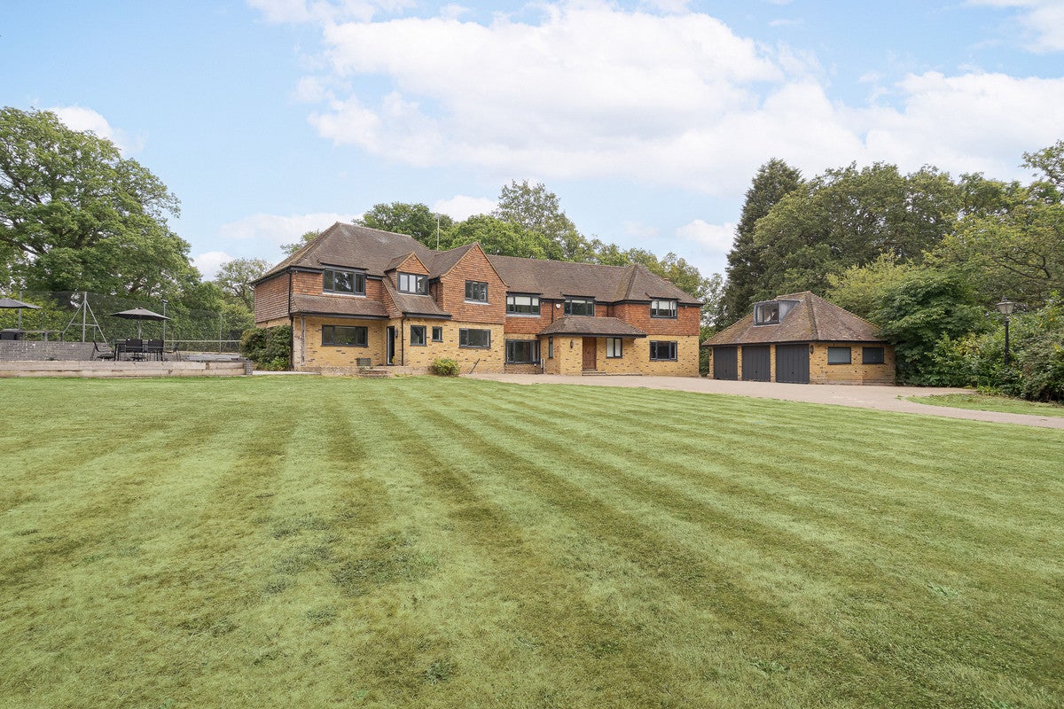 House Oxshott Road in Mole Valley