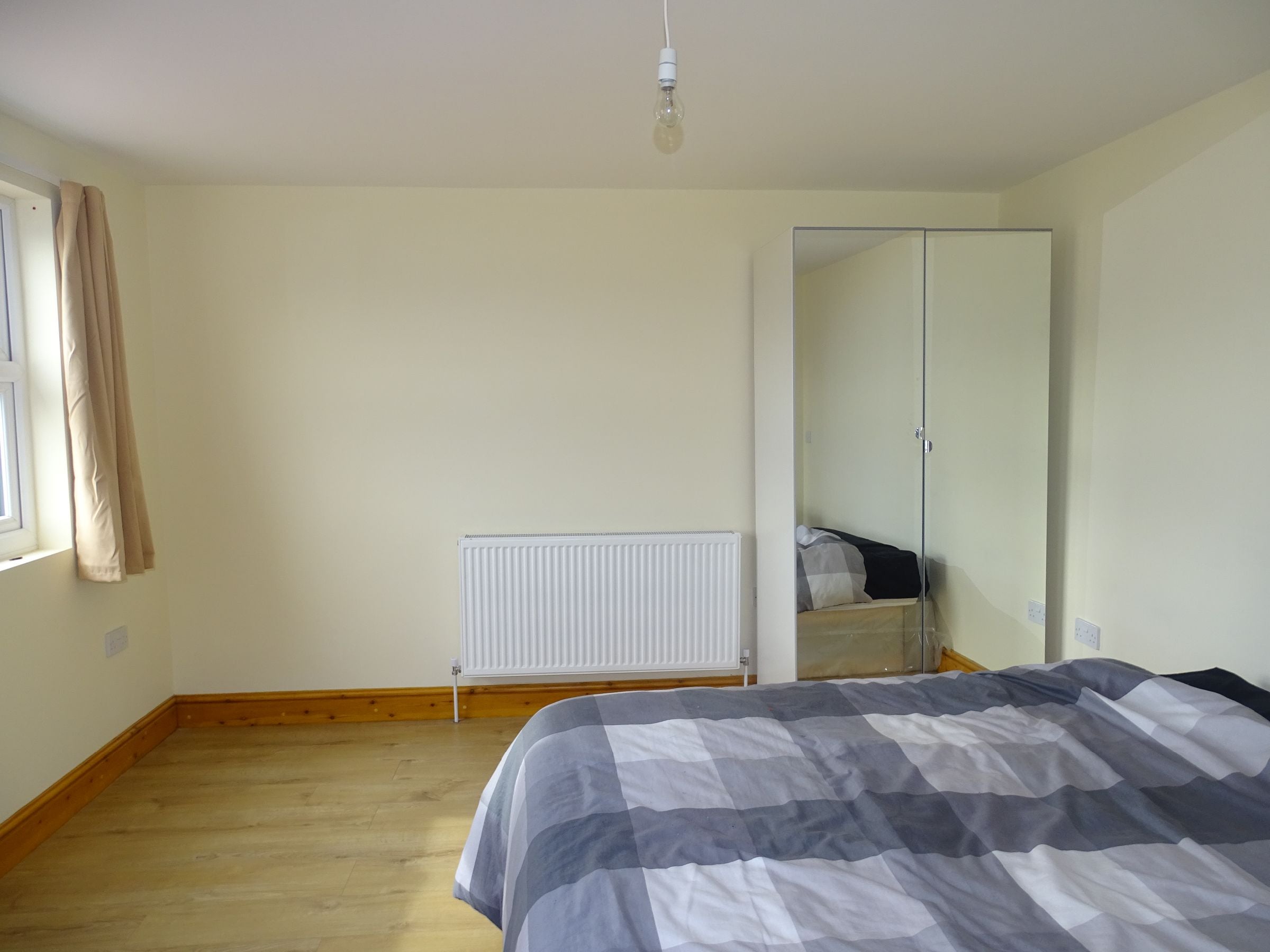 Flat Waltham Road in Greater London