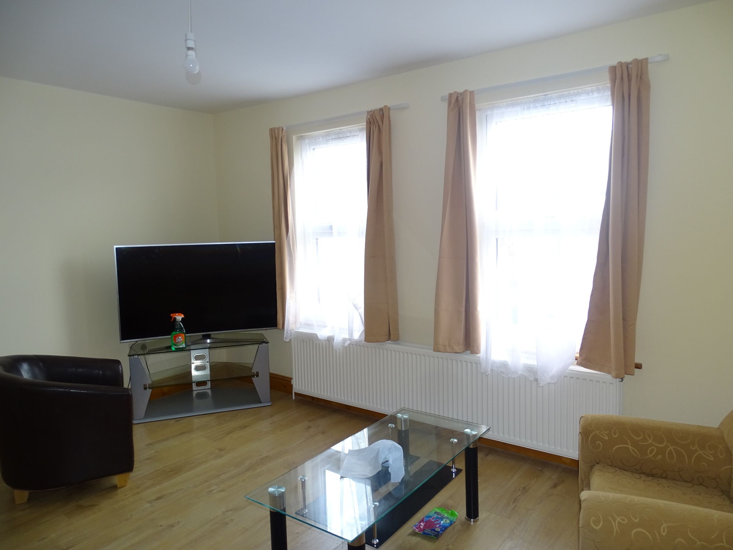 Flat Waltham Road in Greater London