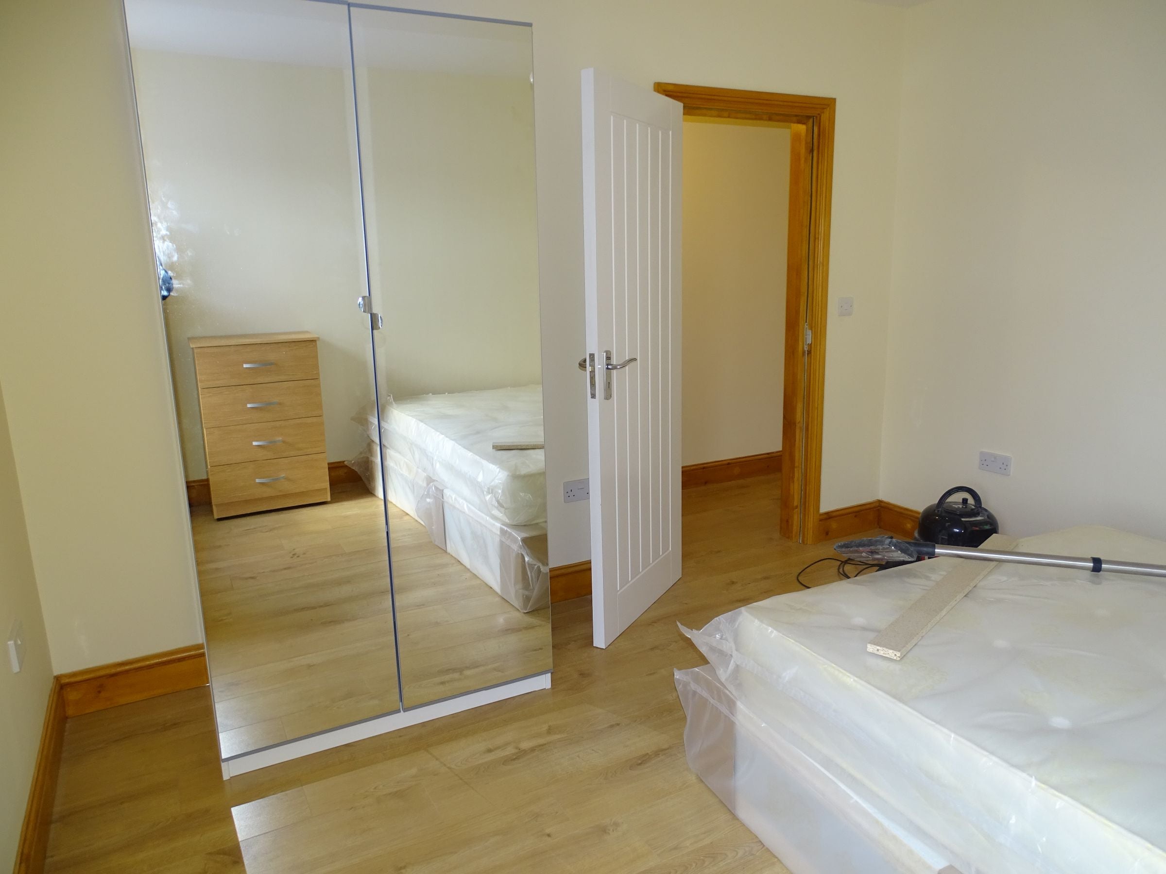 Flat Waltham Road in Greater London