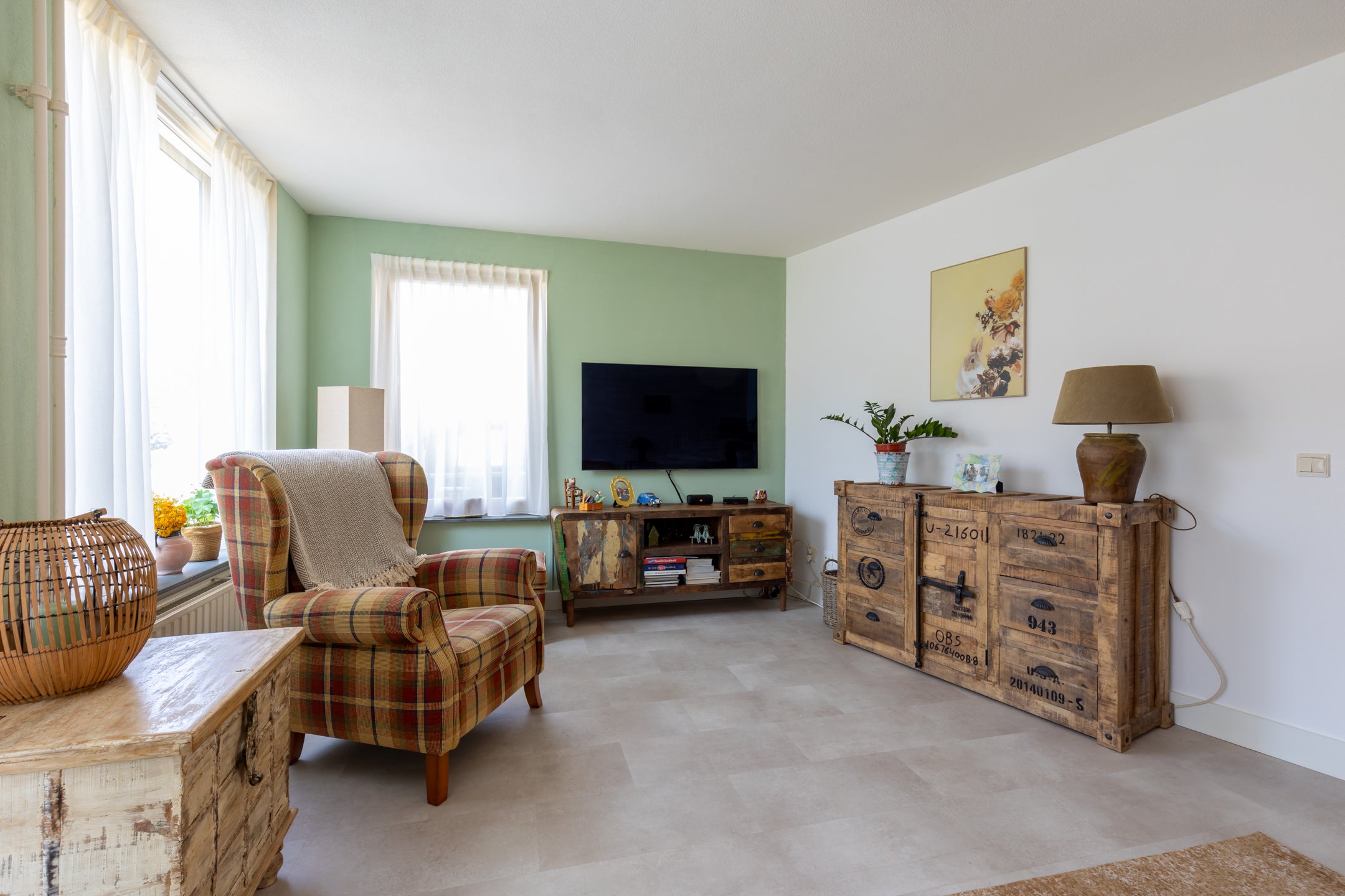 Tussenwoning te koop: Hondsbroek 74, Born