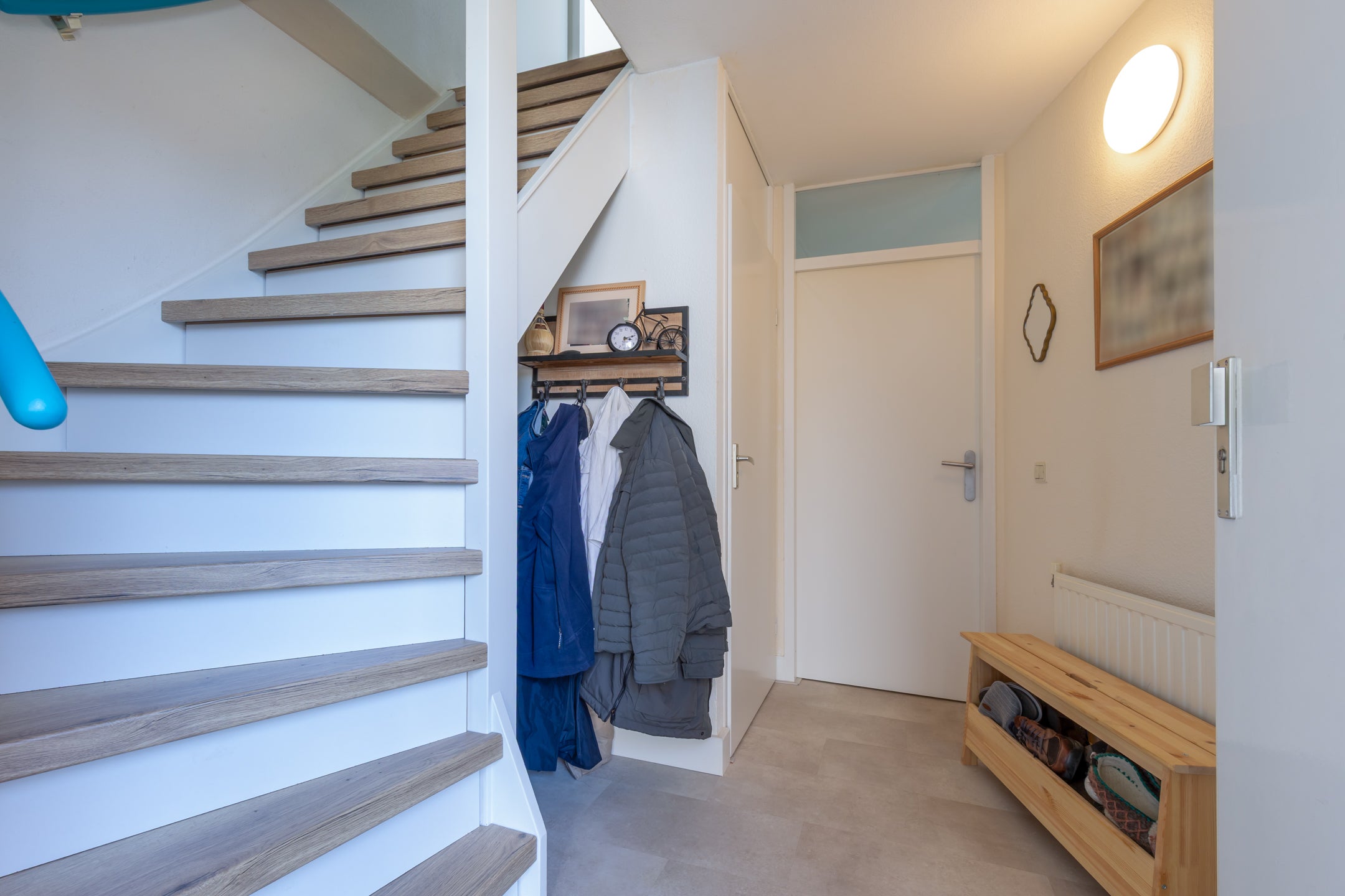 Tussenwoning te koop: Hondsbroek 74, Born