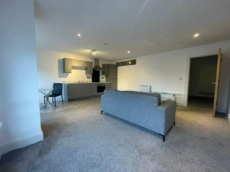 Flat Grange Road in Birkenhead