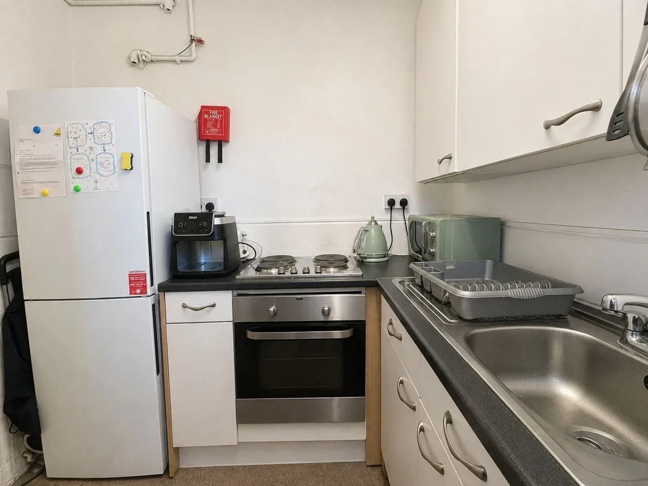 Room Potier Street in Greater London