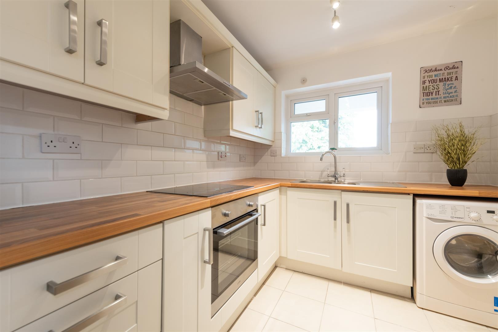 Flat Blossomfield Road in Metropolitan Borough of Solihull