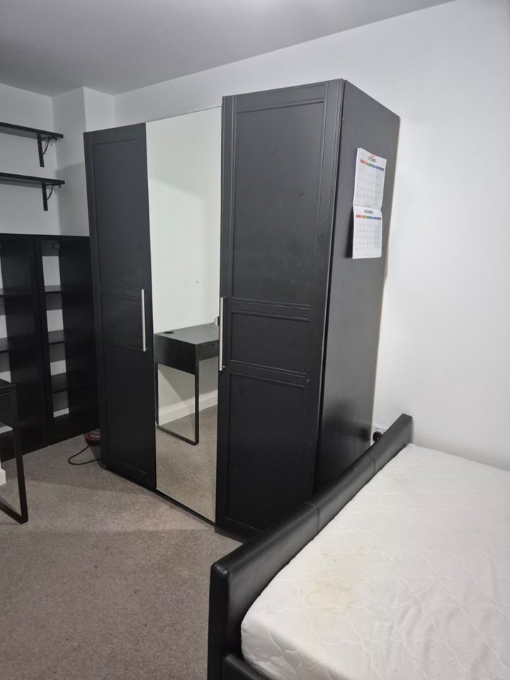 Room Welbeck Road in Greater London