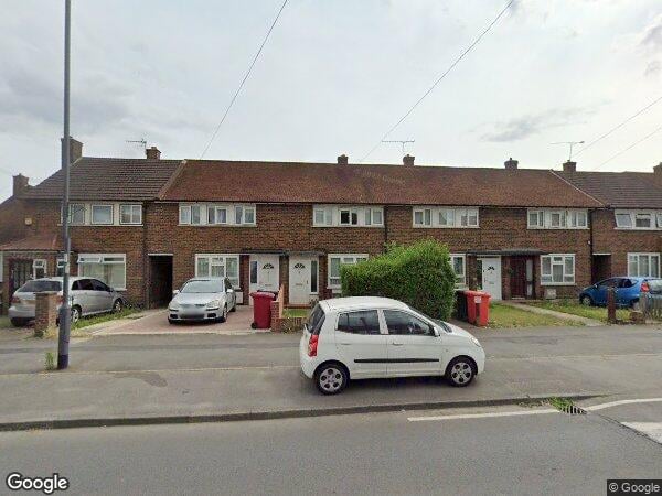 House Trelawney Avenue in Slough