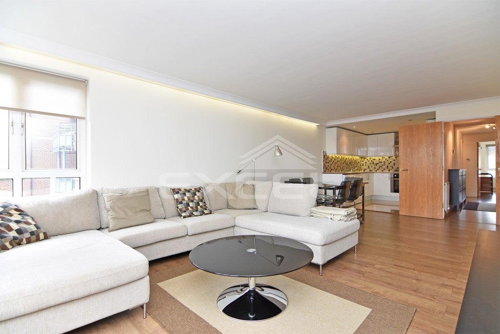 Flat Alfred Road in City of Westminster