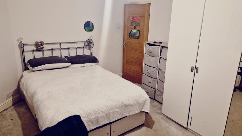 Room Godstone Road in Greater London