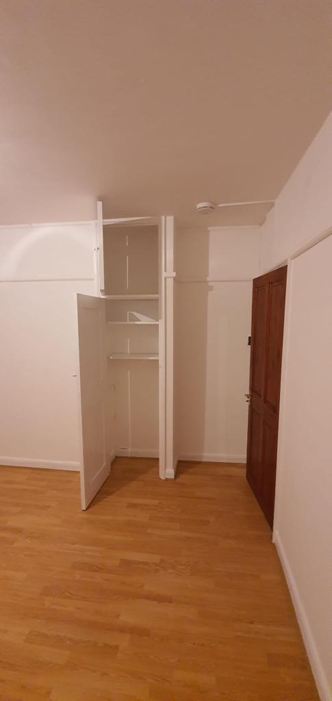 Room Roman Road in Greater London