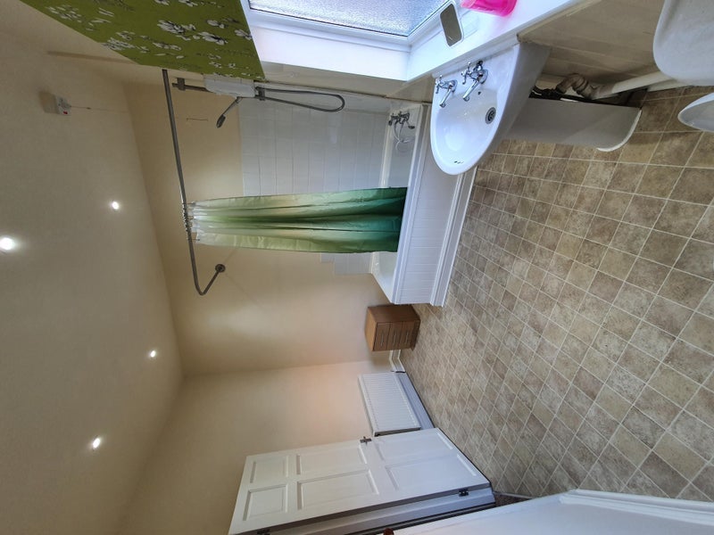 Room Redcote Street in Manchester