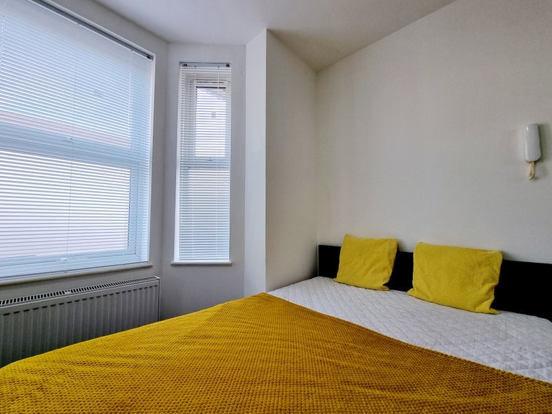 Room Chalvey Road East in Slough