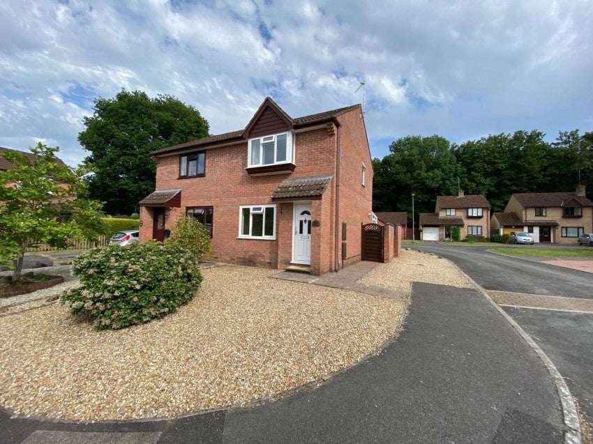 House Sycamore Close in Mid Devon