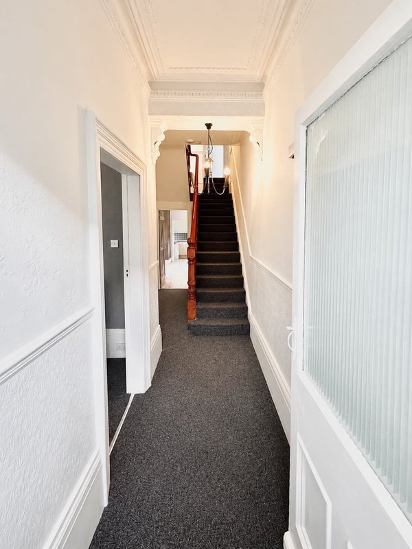 Room Durham Road in Sunderland