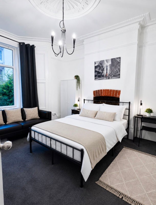 Room Durham Road in Sunderland